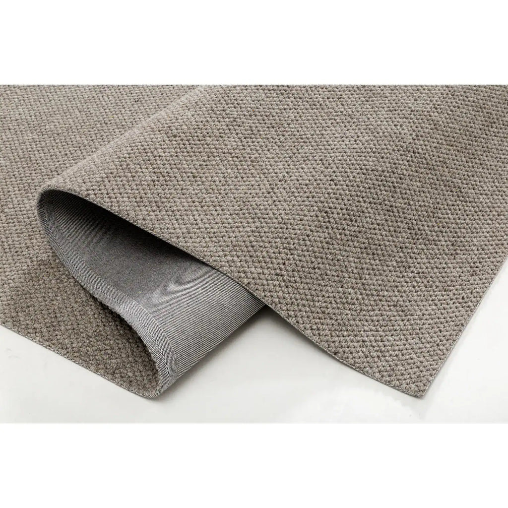 שטיחון אדריאן – אפור קפה