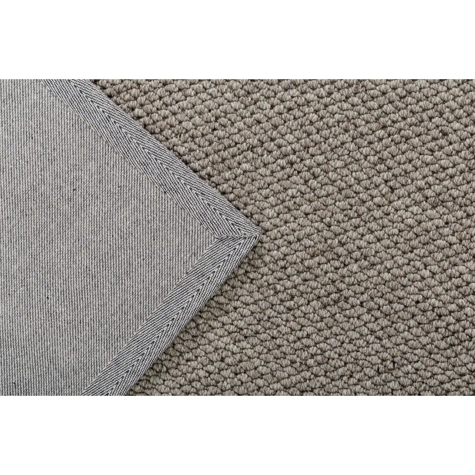 שטיחון אדריאן – אפור קפה