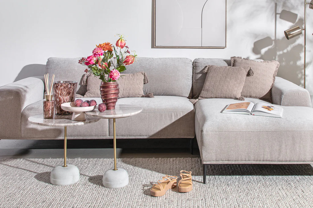 19813115344 ספה קלואי לייט גריי - ימין