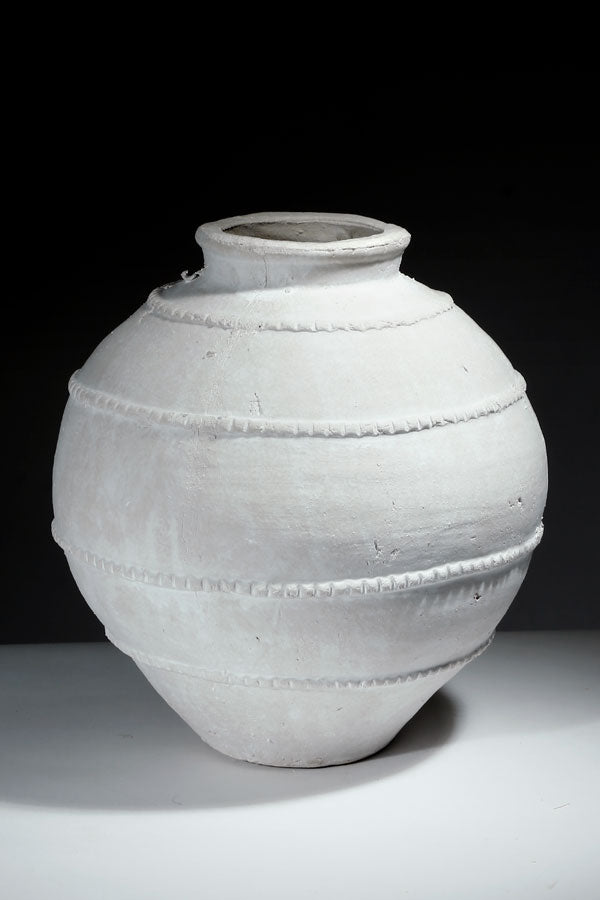 213441 כד / אגרטל אבן לבן פסים