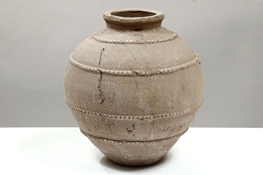 213442 כד / אגרטל אבן בז' פסים