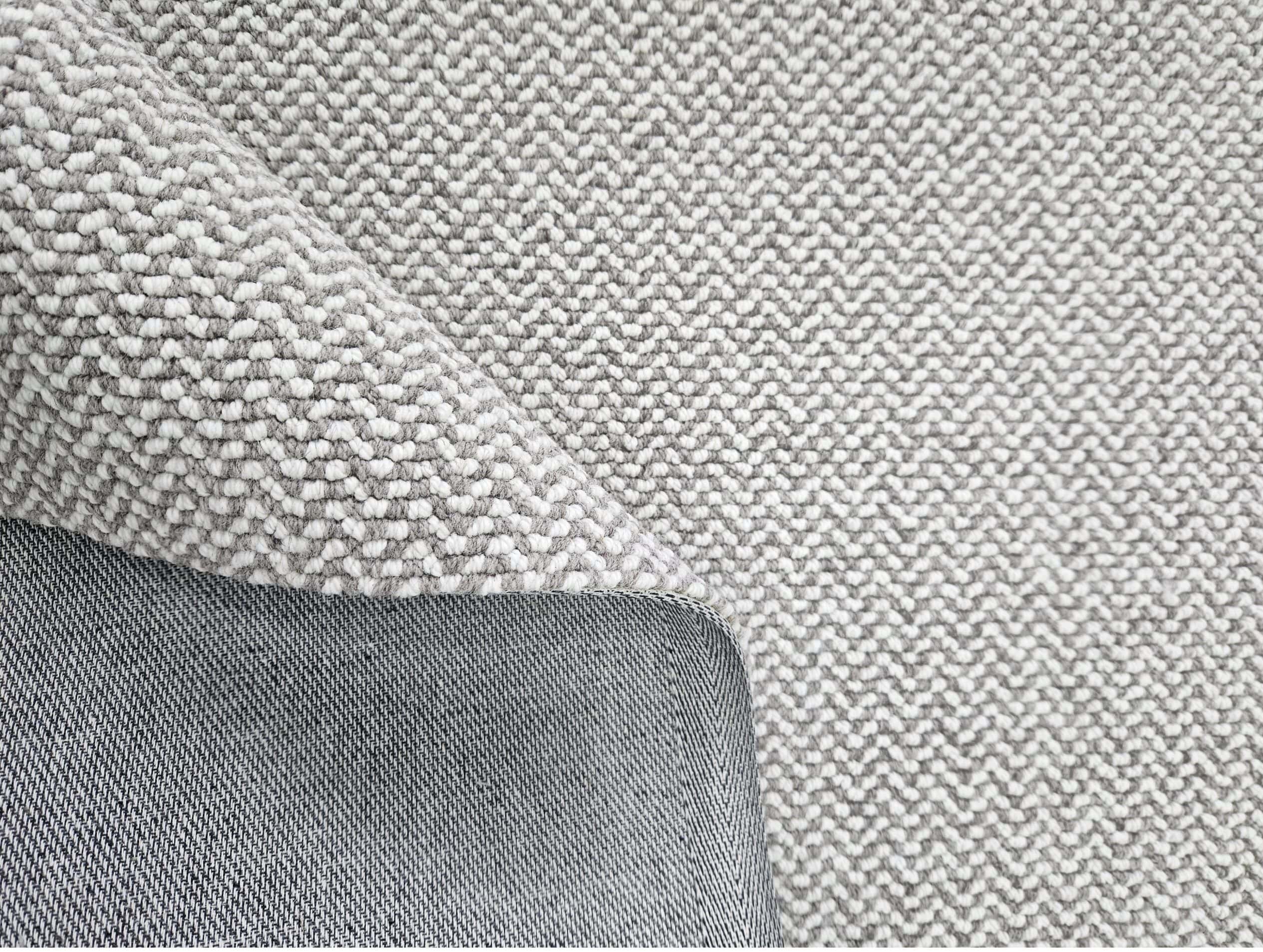 שטיחון אדריאן – מולטי בג׳ דגם 4