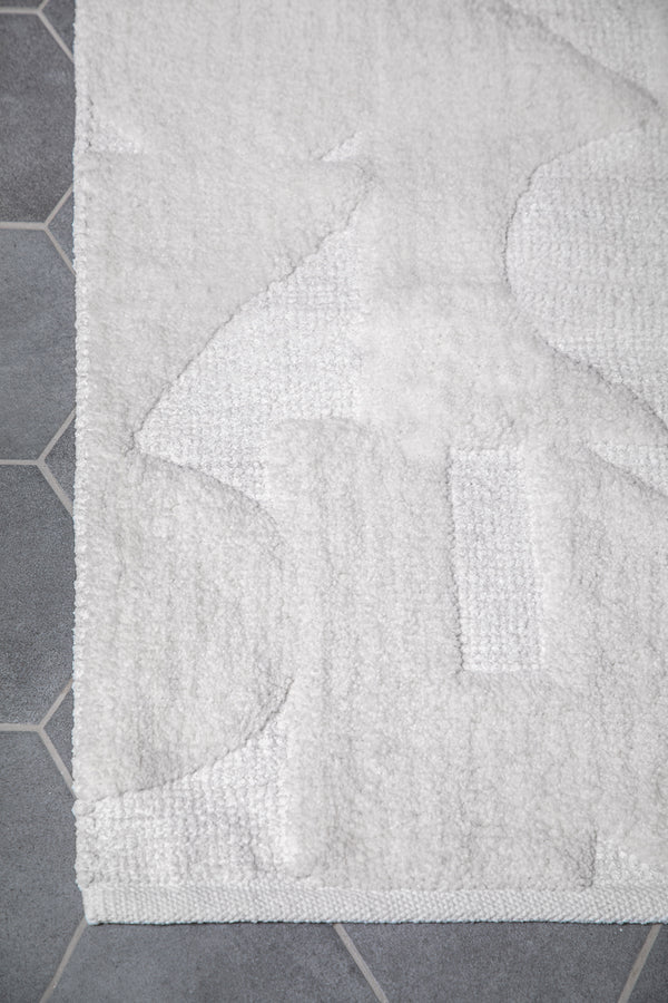 57422116106 שטיח אמבטיה קלאוד