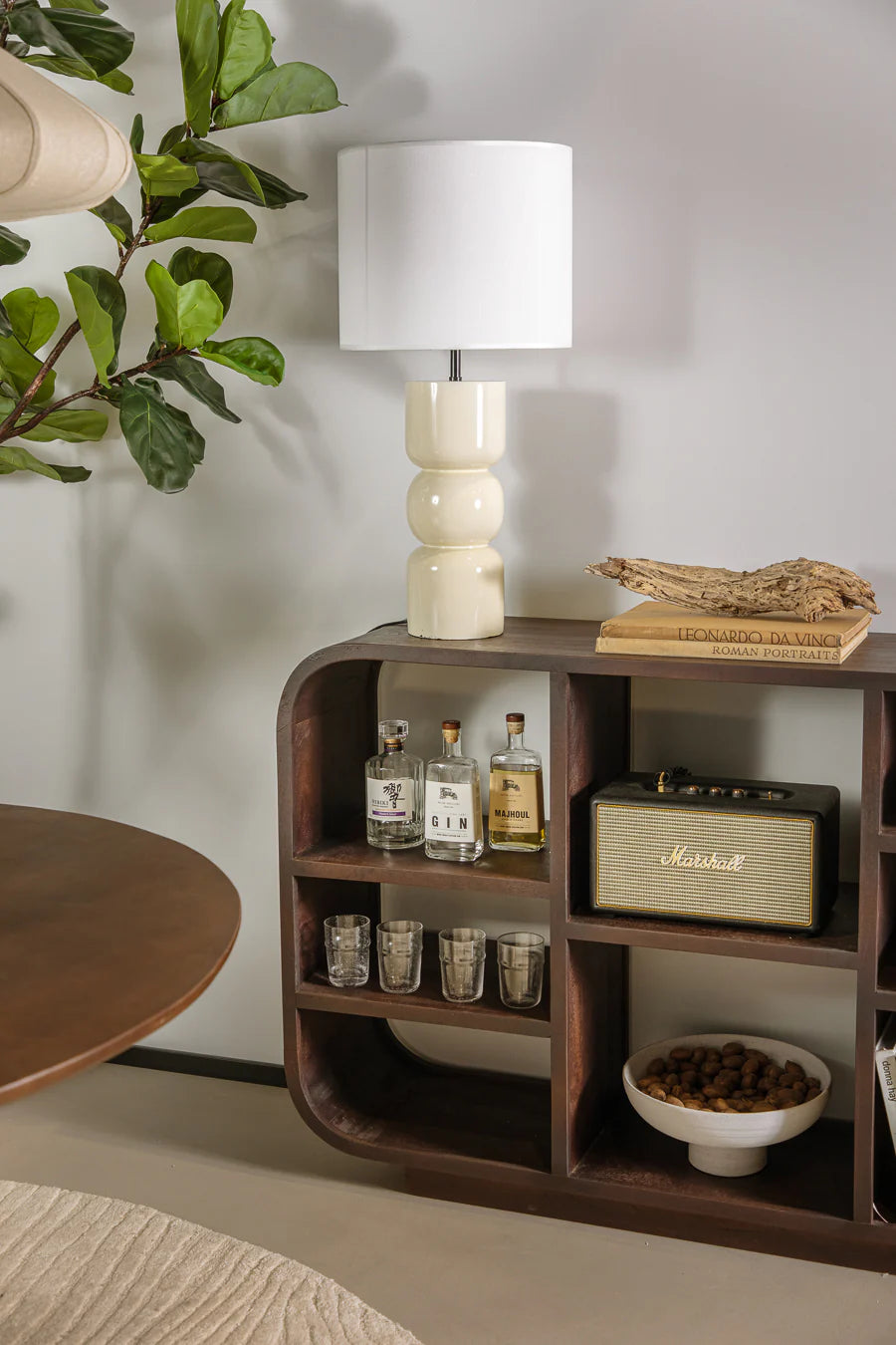 81232117510 מנורה גלוסי מילקי לבנה